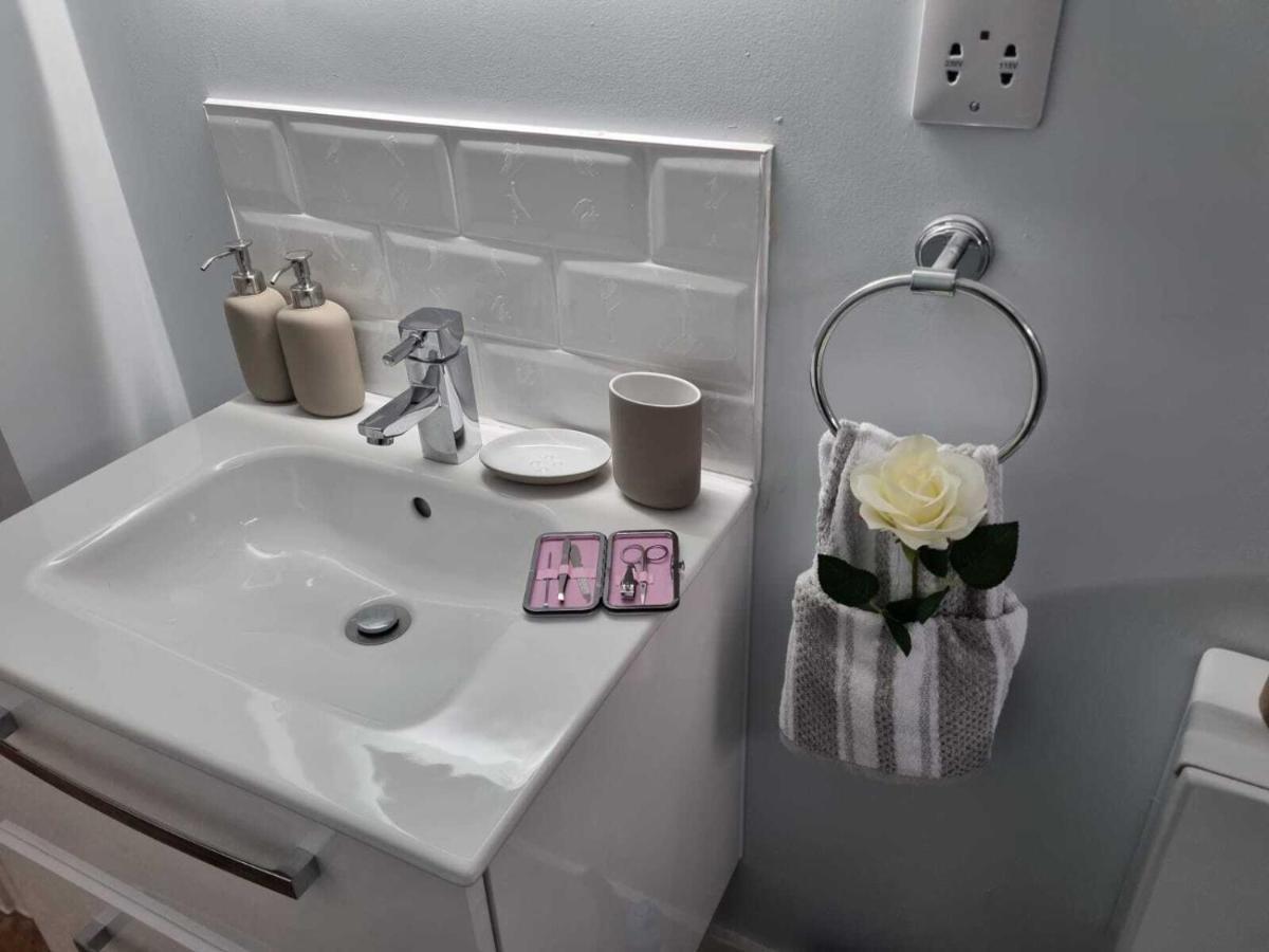 Serene Getaway Apartments Maidstone Esterno foto